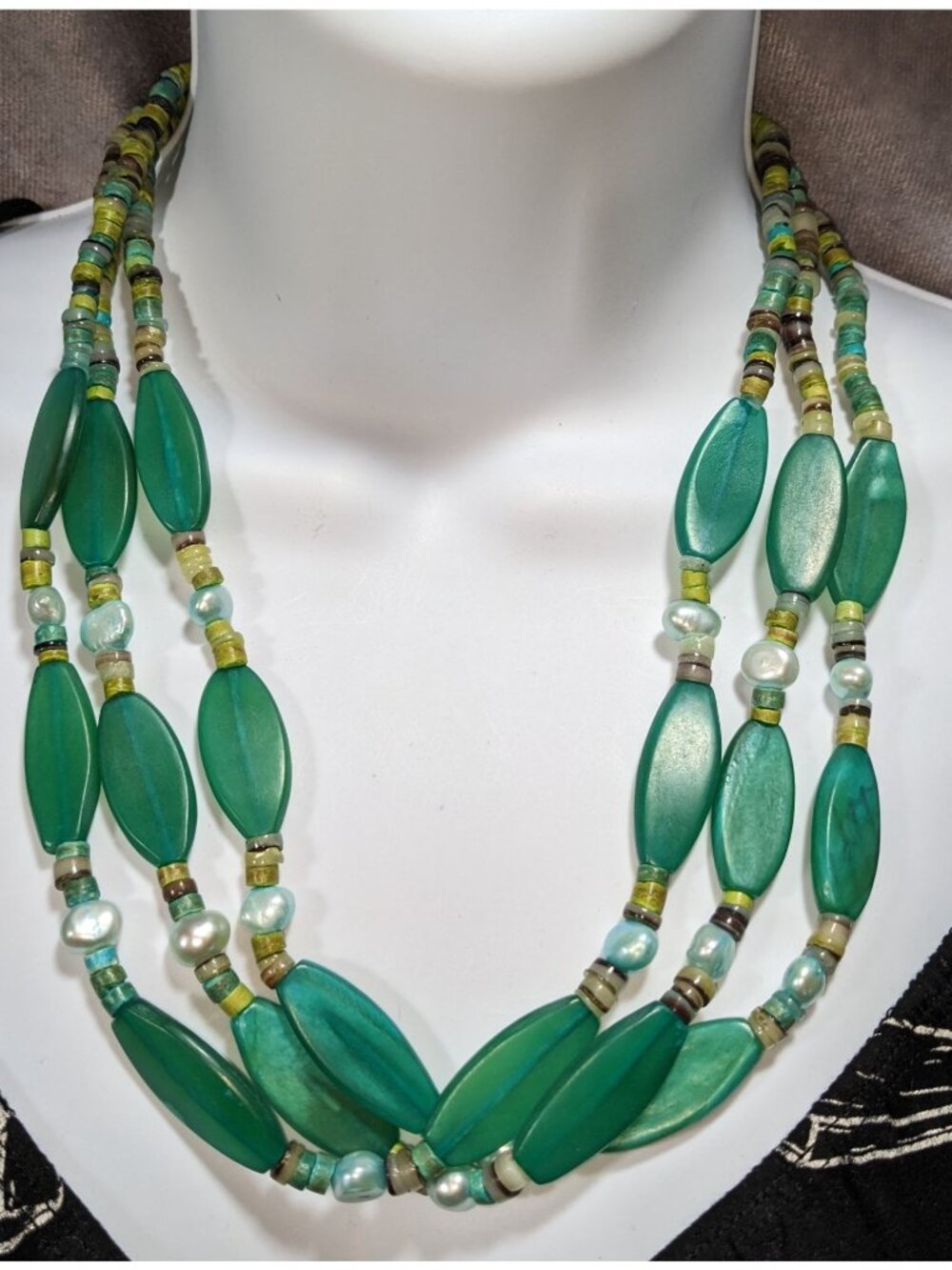 Vintage Boho Green Wood Pearl Shell Triple Strand Statement Necklace